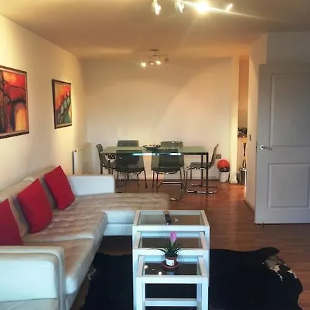 1 Bedroom Flat Near Excel, O2, Canary Wharf - Лондон Экстерьер фото