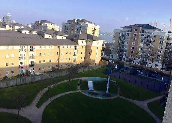 1 Bedroom Flat Near Excel, O2, Canary Wharf - London
