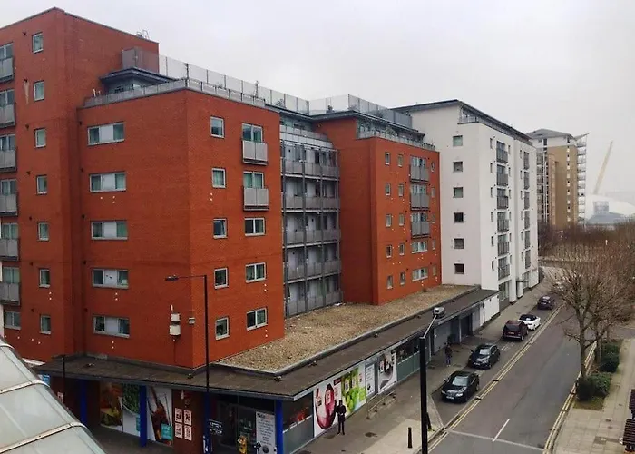 1 Bedroom Flat Near Excel, O2, Canary Wharf - London